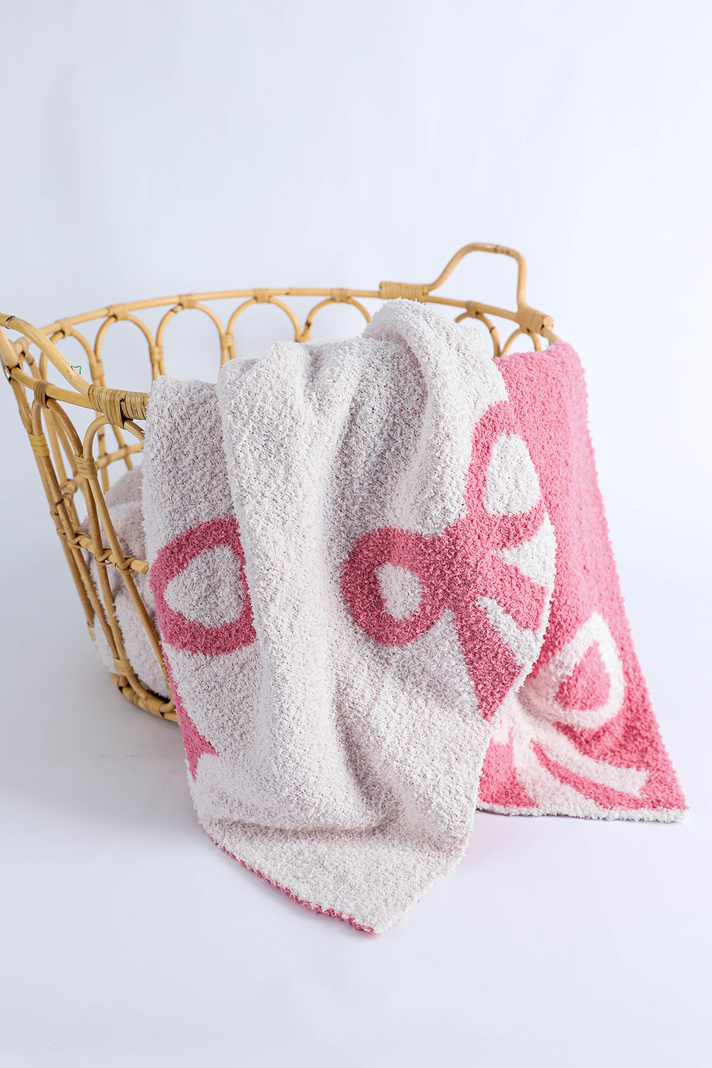 White 127*152cm Bow Printed Cozy Soft Throw Blanket