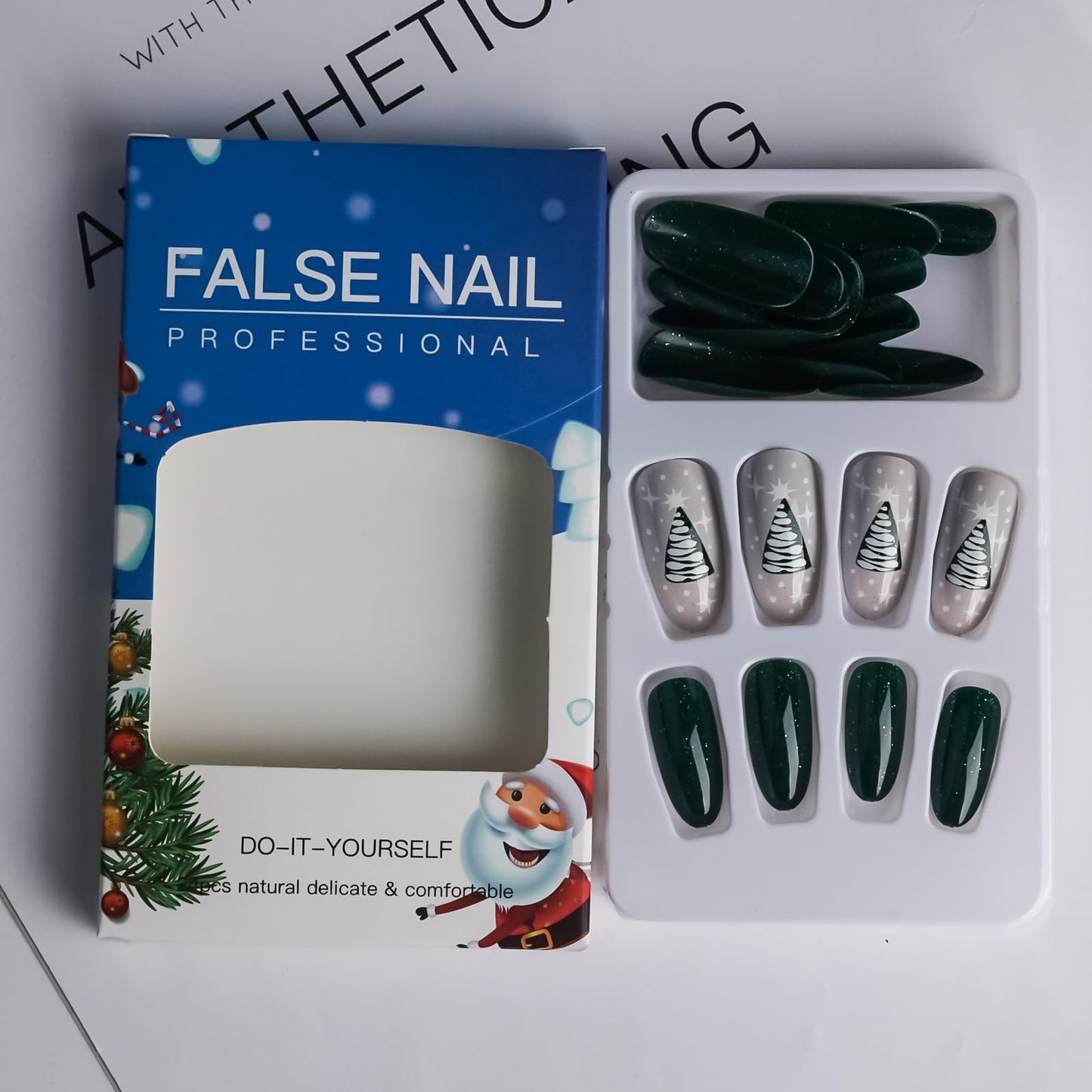 TULOBI Christmas Press on Nails Medium Coffin Fake Nails with Christmas Tree Designs Glitter Glue on Nails Xmas Design Green and Red Stripes Full Cover False Nails Artificial Acrylic Nails 24pcs