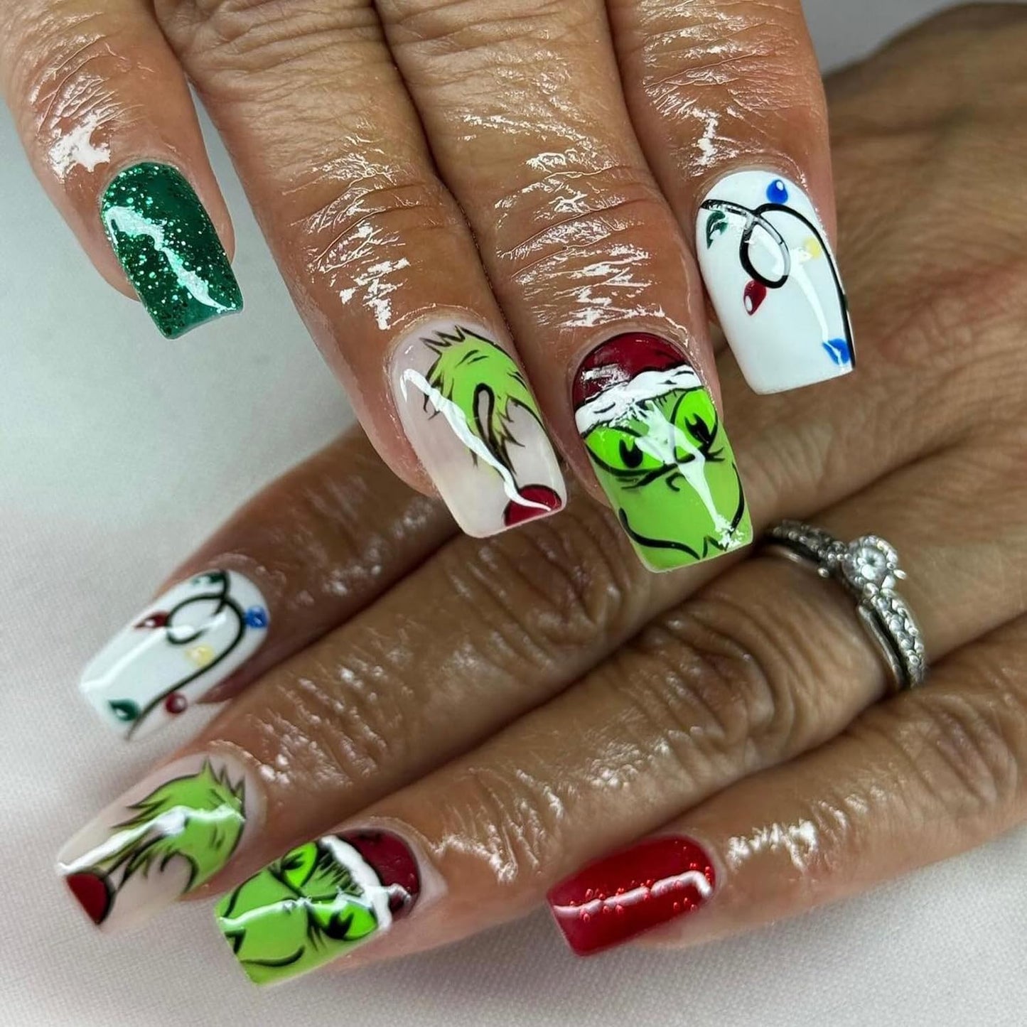 Christmas Fake Nails Short Square Petite Press on Nails Winter Xmas Acrylic Nails Full Cover False Nails with Green Monster Designs Cute Red Stick on Nails Gloss Artificial Nails for Women Manicure