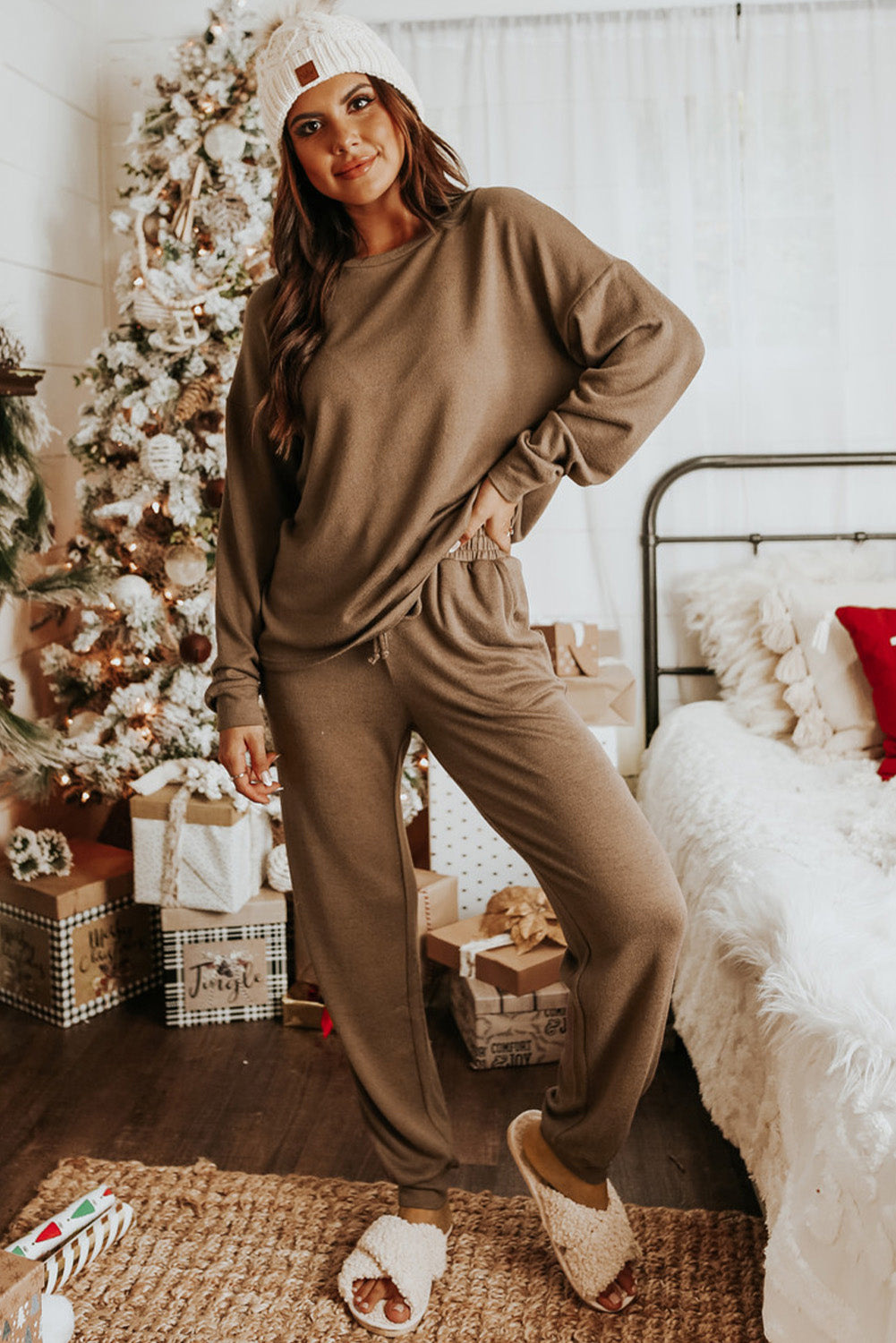 Black Long Sleeve Pullover & Jogger Pants Loungewear Set