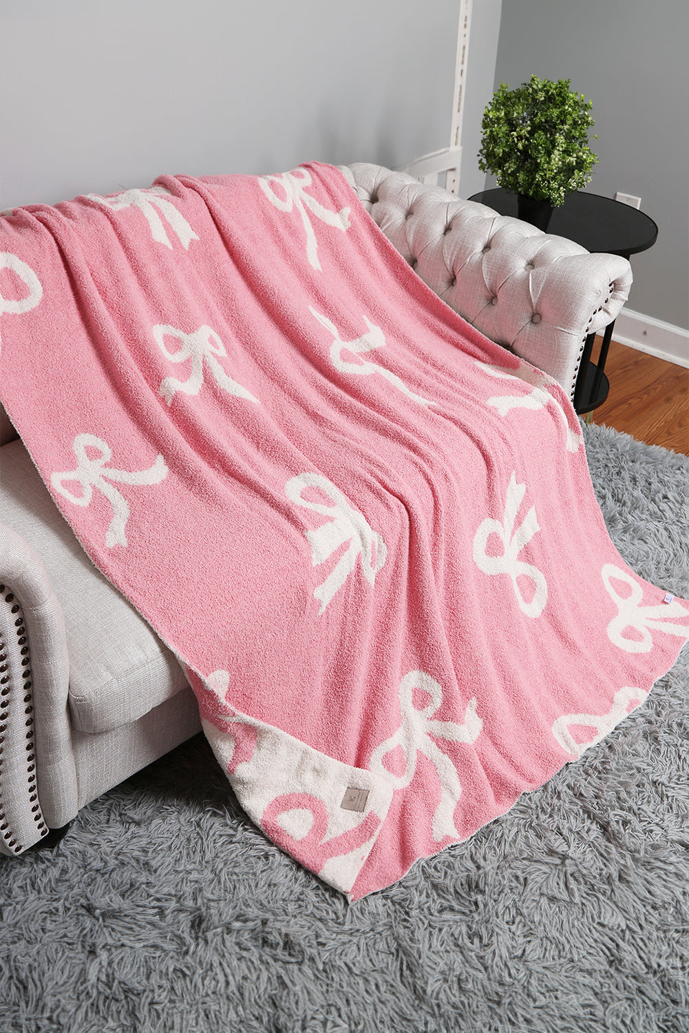 White 127*152cm Bow Printed Cozy Soft Throw Blanket