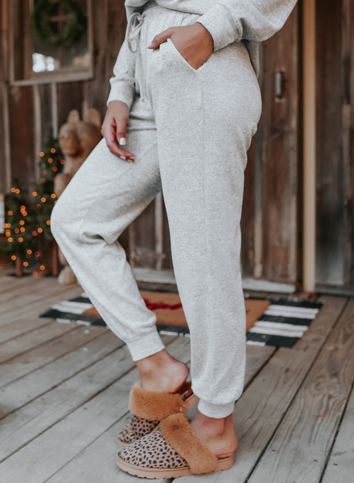 Black Long Sleeve Pullover & Jogger Pants Loungewear Set